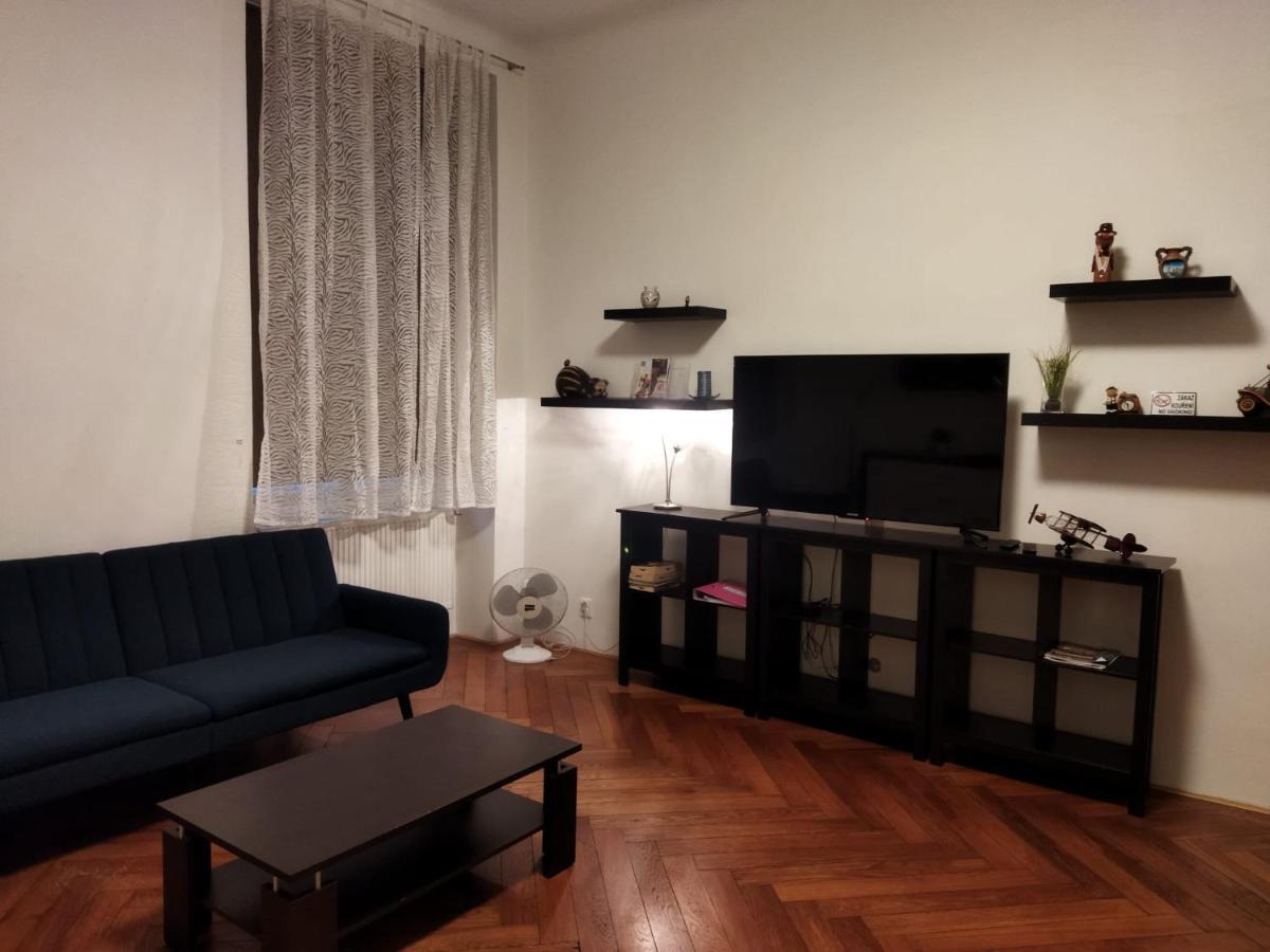 Tiva Downtown Apartments Praag Buitenkant foto