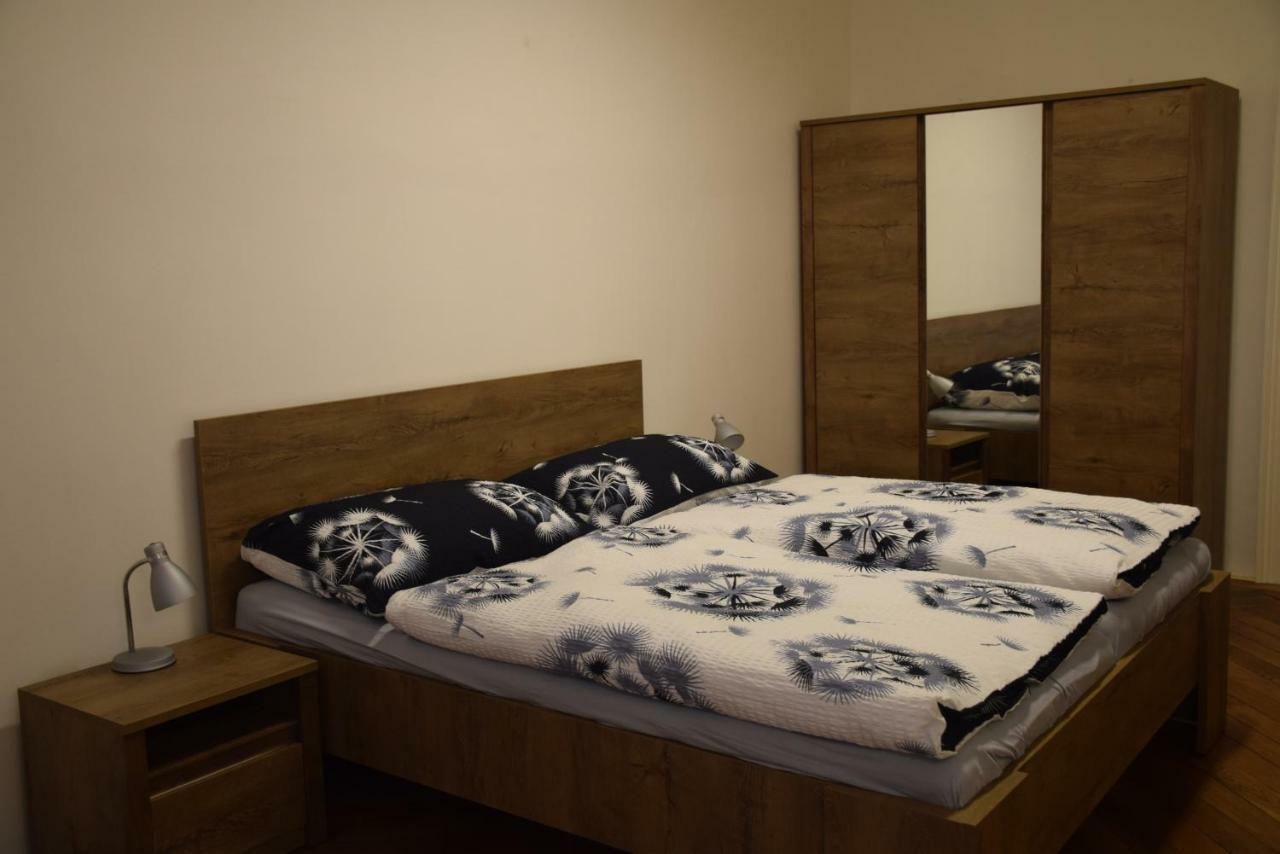 Tiva Downtown Apartments Praag Buitenkant foto