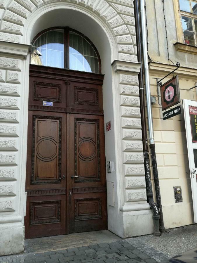 Tiva Downtown Apartments Praag Buitenkant foto
